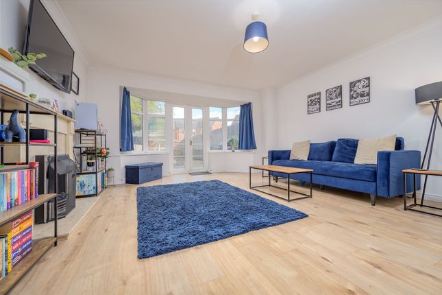 27, Burdock Way, Kettering photo 2