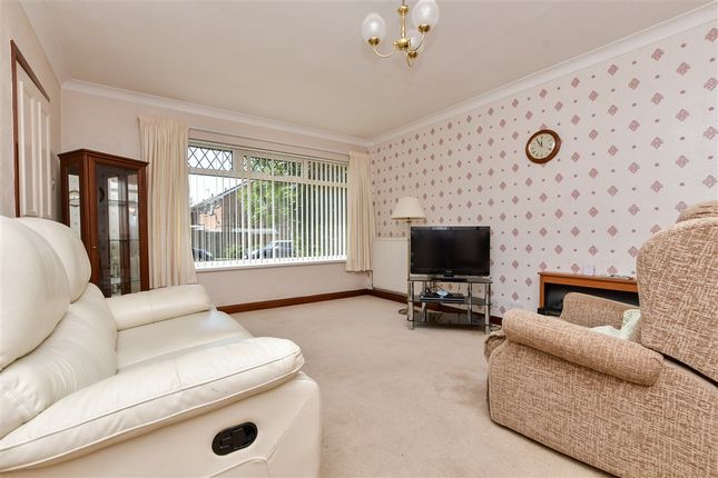 Chestnut Drive, Broadstairs photo 4