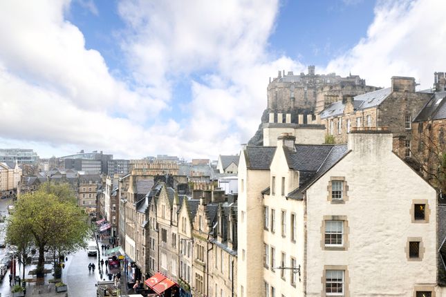 Flat to rent in A/12, West Bow, Edinburgh EH1