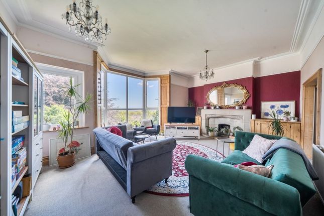 130, Eaton Crescent, Swansea photo 4