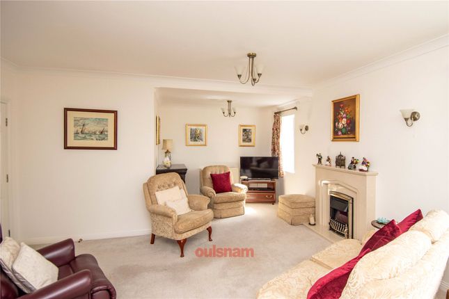 Flat for sale in Burcot Lane, Bromsgrove, Worcestershire