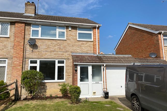 Thumbnail Semi-detached house to rent in Mansfield Place, Ascot