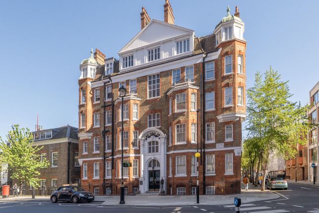 2-bed flat on Greycoat Street, Westminster, £650,000