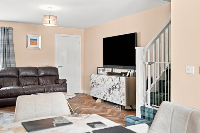 8, Foyers Way, Crieff photo 4