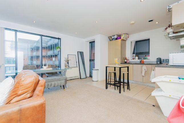 Flat for sale in Wilmslow Road, East Didsbury, Greater Manchester, Manchester