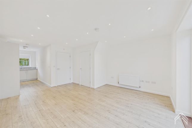 54324253, Rosefield Lane, Harlow photo 4