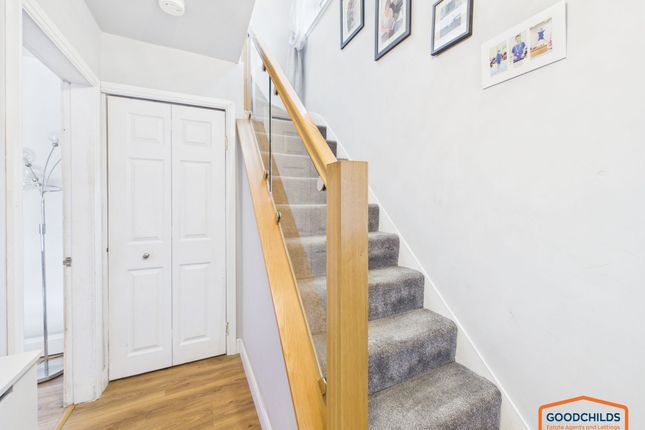 20 Dovedale Avenue, Walsall photo 2