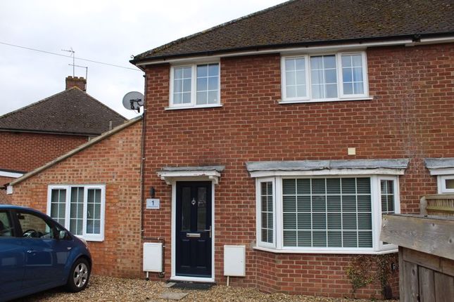 Semi-detached house to rent in Collingwood Avenue, Didcot