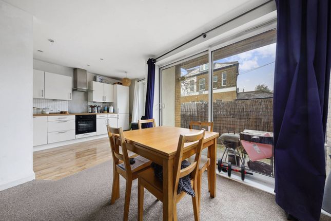 Thumbnail Flat to rent in East Dulwich Road, East Dulwich, London