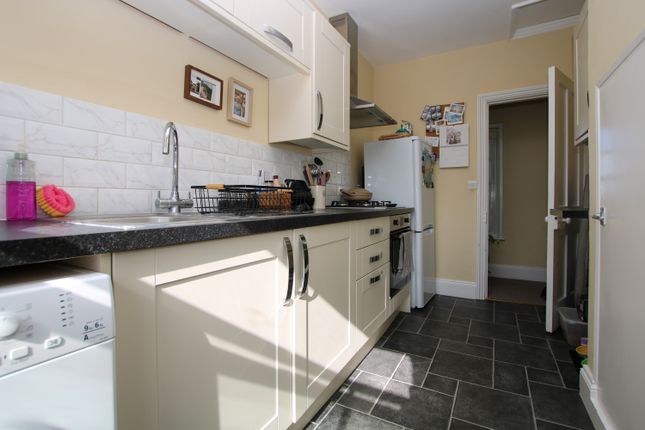 Flat 2, Coronation Stables, Station Approach, Newmarket photo 4