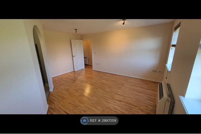 Flat, Woodland Court Prospero Way, Swindon photo 3
