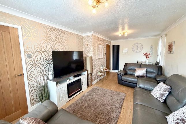5, Benwell Close, Stockton-On-Tees photo 3