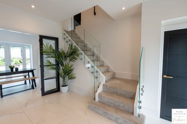 68 Ashburton Road, Newton Abbot photo 3