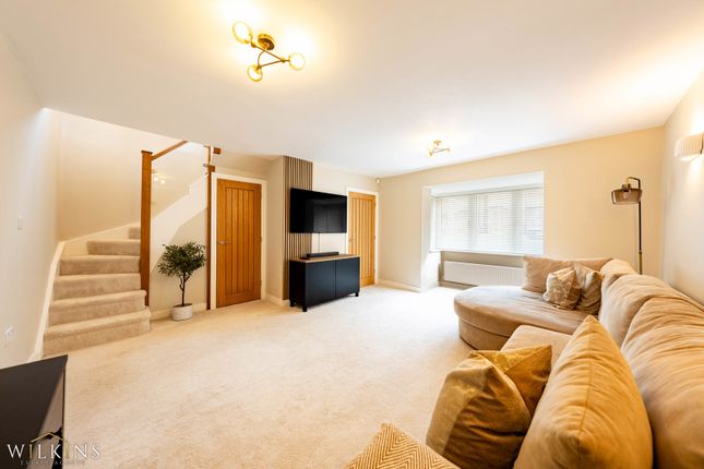 4, Oakwood, Atherstone photo 3