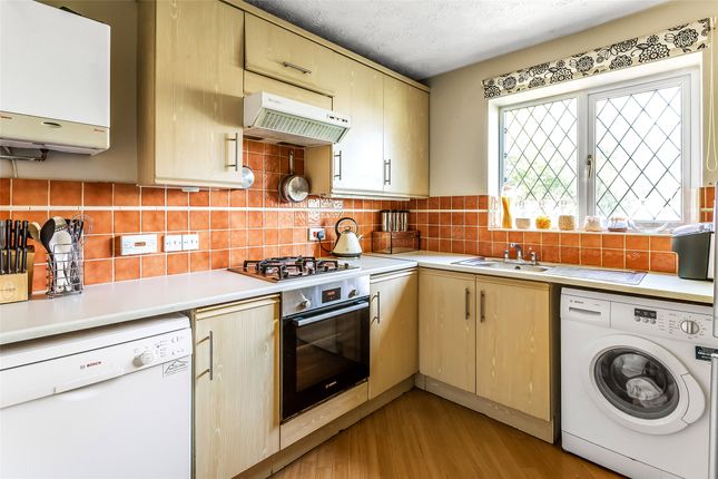10, Oak End, Dorking photo 3
