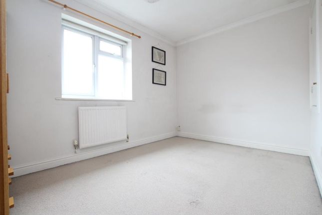 291, Ormonds Close, Bristol photo 4