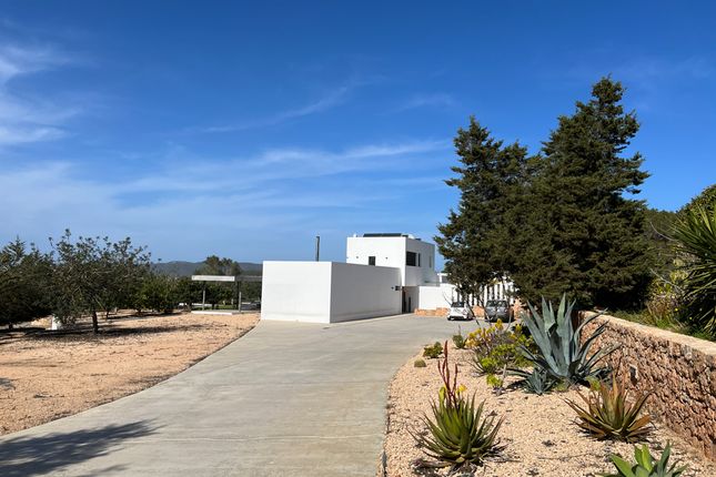 Villa for sale in Benimussa, Sant Josep De Sa Talaia, Ibiza, Balearic Islands, Spain