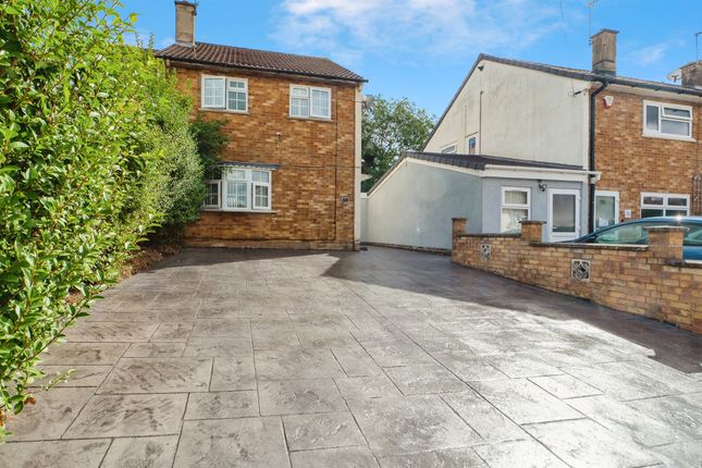 25, Kinsdale Drive, Leicester photo 3