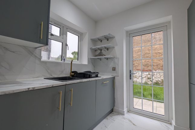 6, Limes Road, Kent photo 4