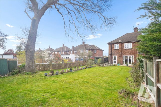 66, Winchester Avenue, Upminster photo 4