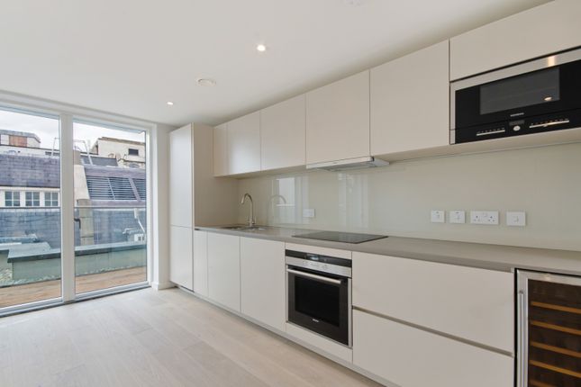18  Flat 5, Fouberts Place, London photo 4
