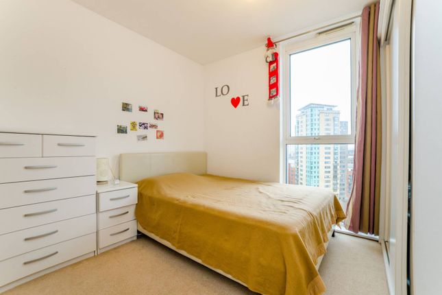 Thumbnail Flat to rent in Velocity Building, Stratford, London