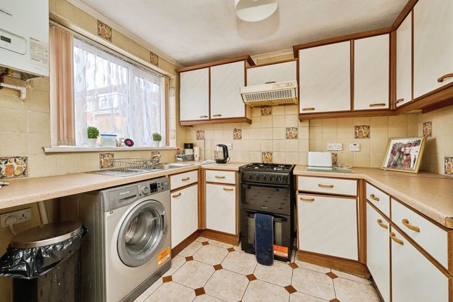 37, Prospero Way, HUNTINGDON photo 4
