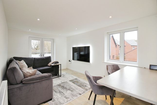 Flat for sale in 18 Henshaw Court, Solihull