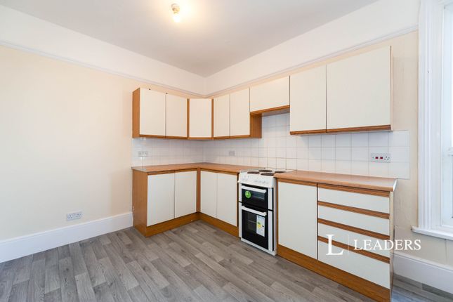 Flat 4, 24a, Elm Grove, Southsea photo 5