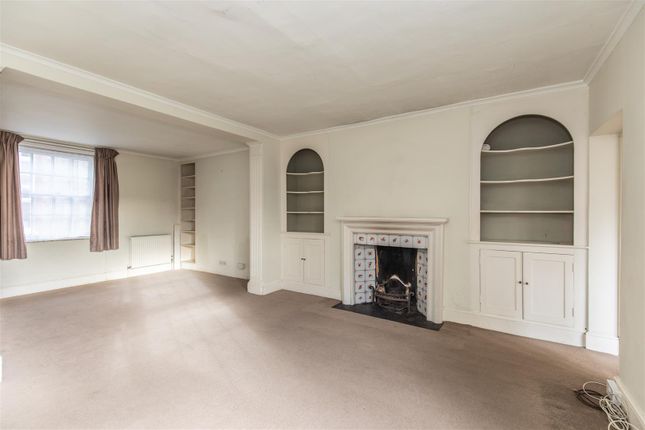 Maisonette for sale in Southover High Street, Lewes