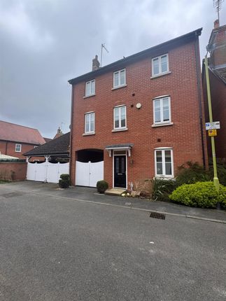 4-bed house on 1, Devon Mead, Hatfield, £540,000