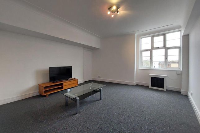 Thumbnail Flat to rent in Northways, College Crescent, Swiss Cottage, London