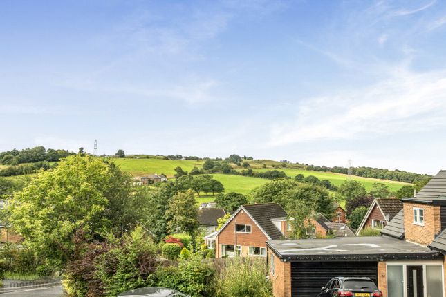28, Woodcrest, Blackburn photo 3