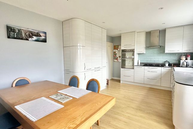 19, Deerswood Lane, Bexhill-on-Sea photo 3