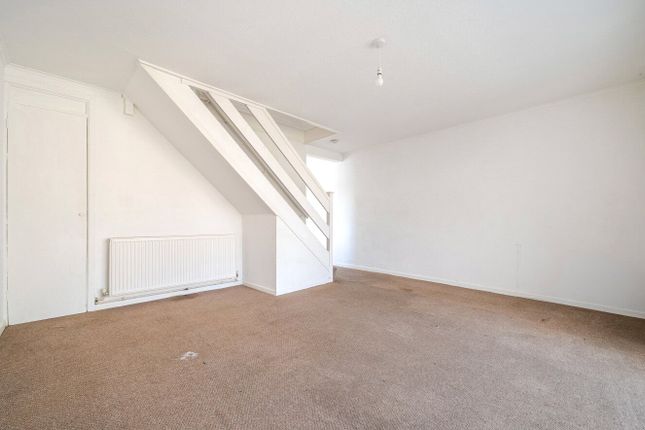 3, Redwood Close, West Sussex photo 4
