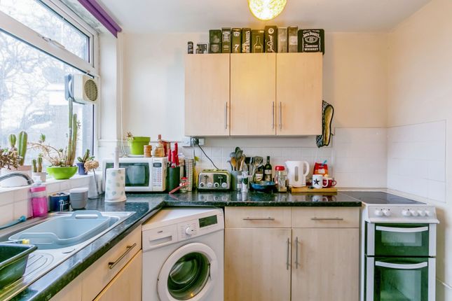 Flat for sale in The Triangle, Poole, Dorset