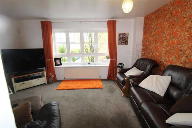 Town house for sale in Evergreen Avenue, Horwich, Bolton