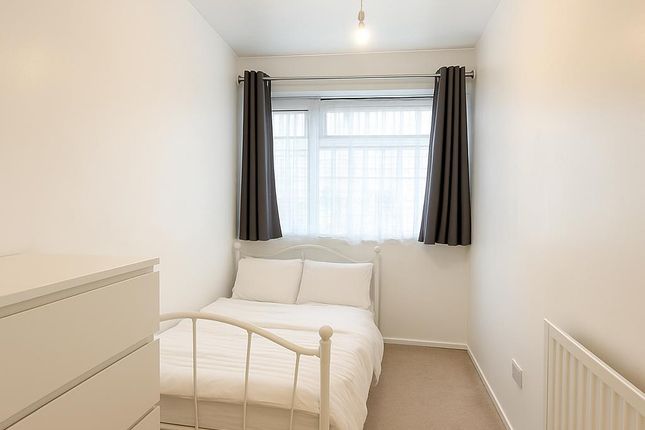 Room 1 West Arbour Street.Png