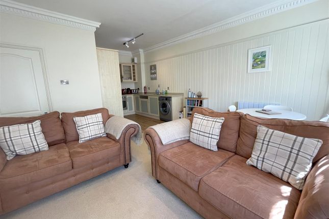 3 Marina Apartments,, 1 Esplanade, Fowey photo 3