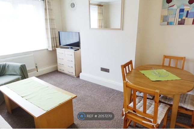 Thumbnail Flat to rent in Bulwer Court, London
