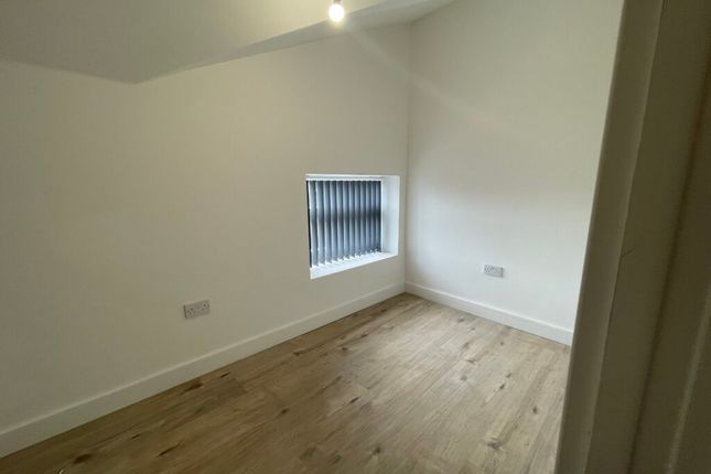 Flat 6, 49 Marsh Street, Liverpool photo 4