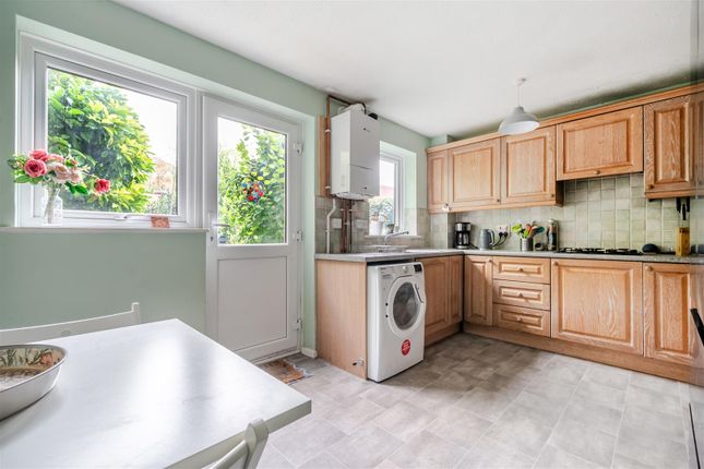 24, Avebury Road, Chippenham photo 4