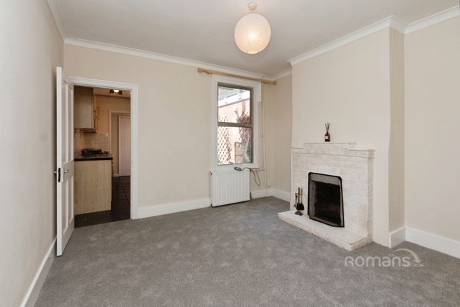 38, Union Street, Farnborough photo 4