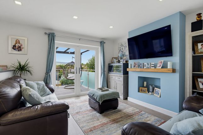 14 Coolgreany Crescent, Newport photo 3