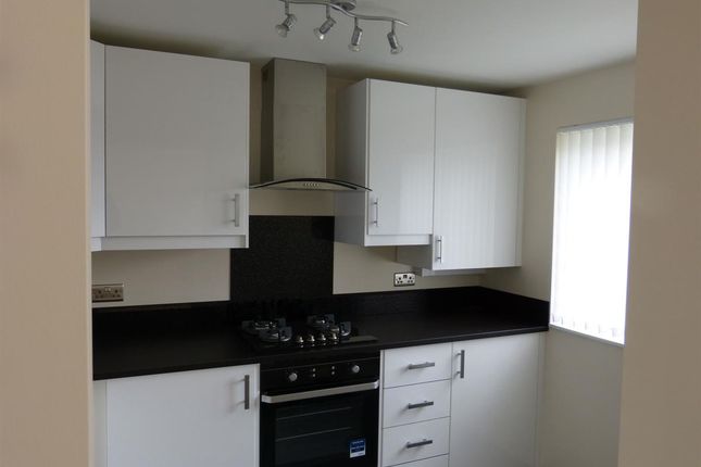 256 Maes-y-Felin, Bridgend photo 2
