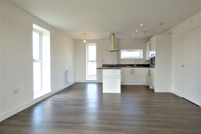 Radulf House, Surbiton photo 3