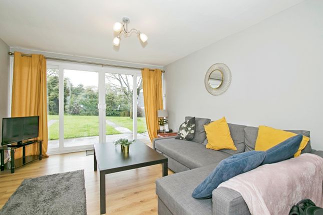 15, Manor Villas, Carworgie photo 2