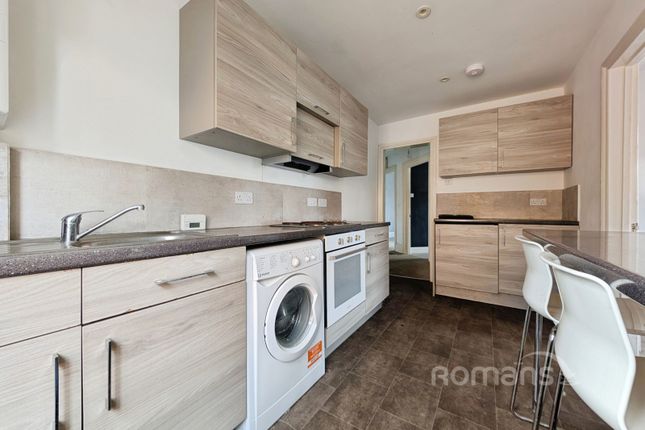 40B,, Abbey Street, Surrey photo 2