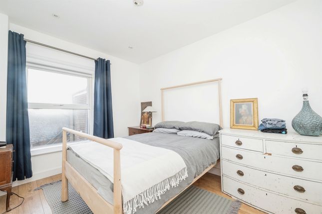 Flat for sale in High Street, Gorleston, Great Yarmouth