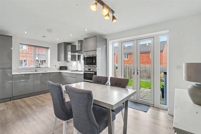 103, Tawcroft Way, Devon photo 4